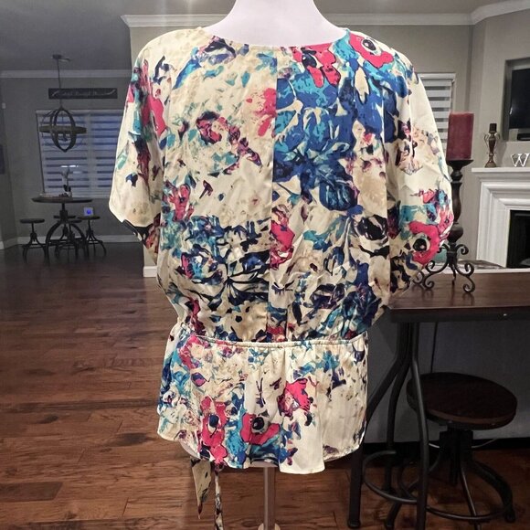 Nicole Miller Woman Blouse Plus Size 2X Satin Multicolor Floral Waist Tie V-Neck - Picture 9 of 13